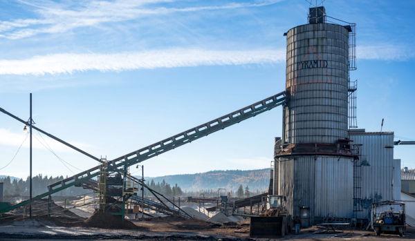 April_2024_-_Pyramid_Mountain_Lumber_in_Seeley_Lake_is_closing_1.jpg