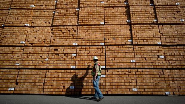 Jan_2016_-_Softwood_lumber.jpg